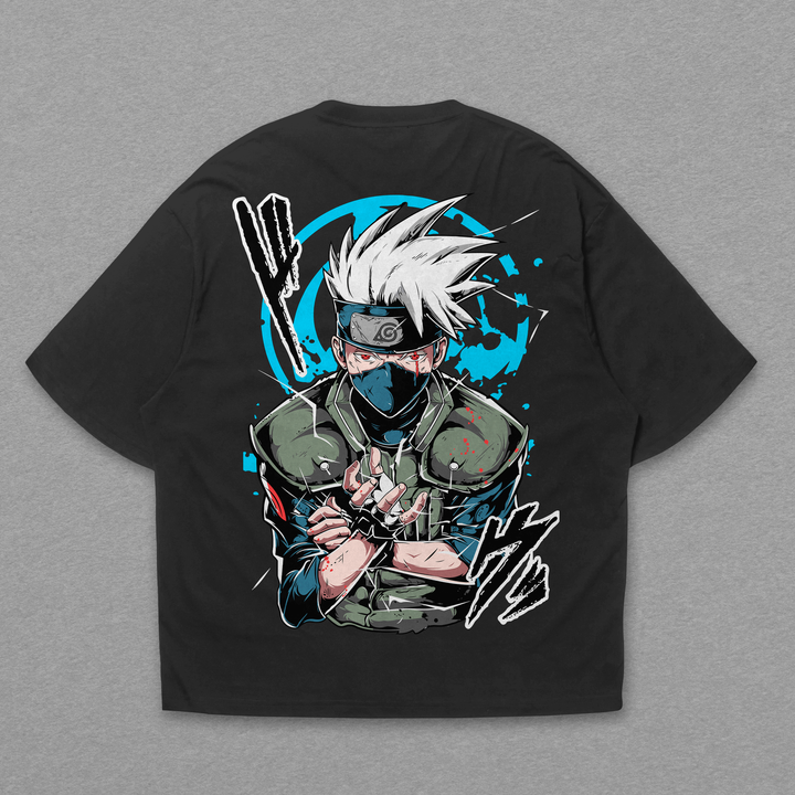 Camiseta Oversized: Kakashi - Relâmpago Oculto