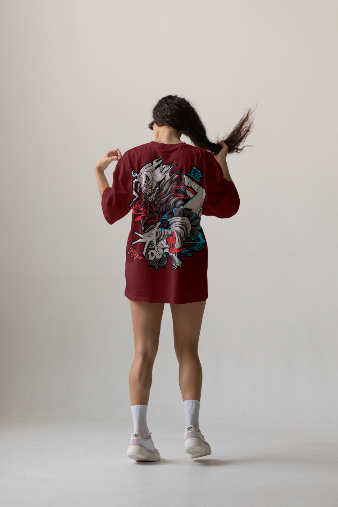 Camiseta Oversized: Dandadan - Casal Espiritual