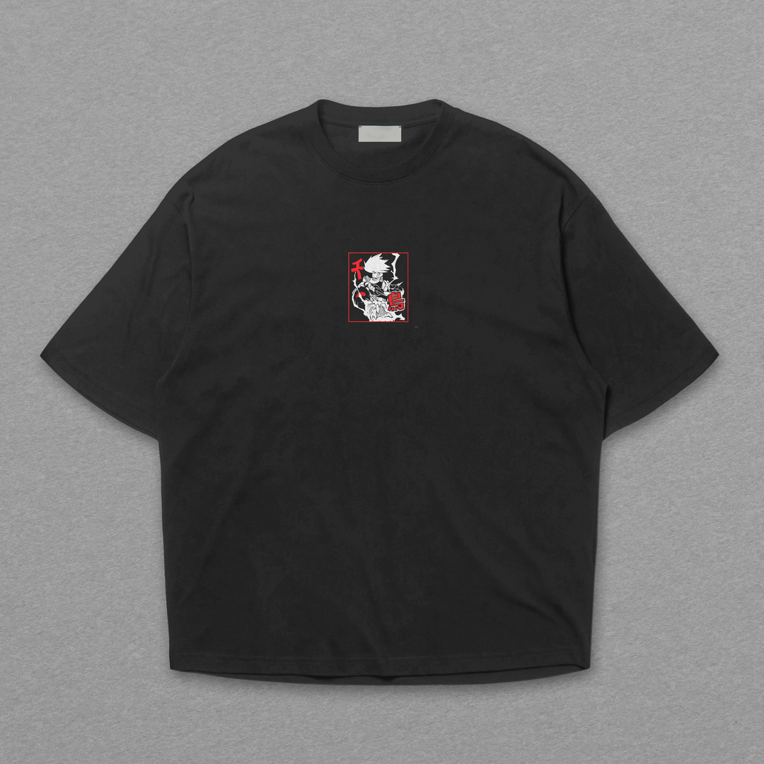 Camiseta Oversized: Kakashi - Relâmpago Oculto